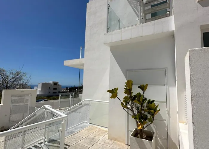 Capistrano Blue Villa *