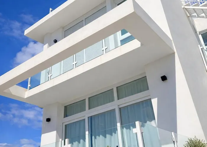 Capistrano Blue Nerja